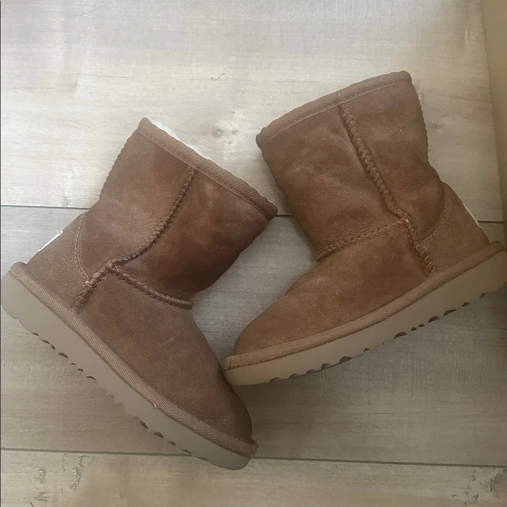 Ugg Classic II Boot Toddler Chestnut Sz 9